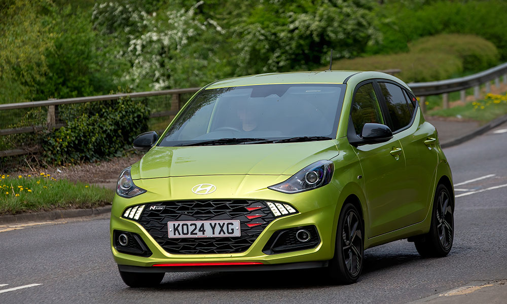 Green Hyundai i10